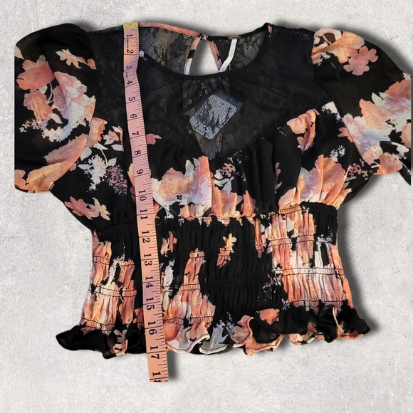 NEW Free People Daphne Blouse Midnight Combo Black Pink Floral Print Crop Top XS - Picture 15 of 16